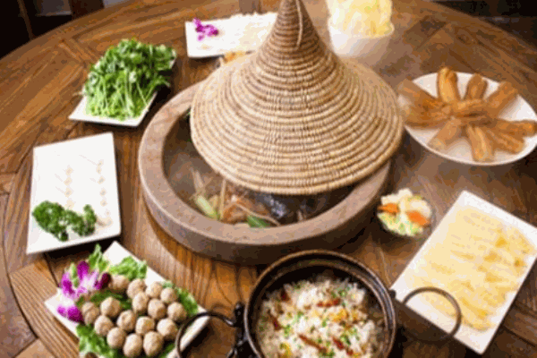 圣瑞华云南石锅鱼